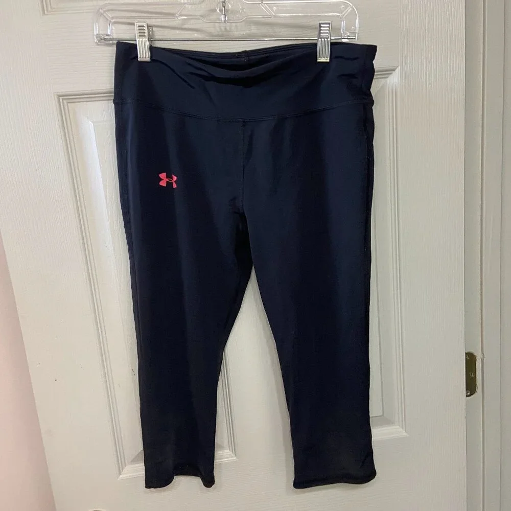 Under Armour HeatGear Black Capri Workout Pants/Leggings w/ Hot Pink Stripes (M) - Picture 2 of 6